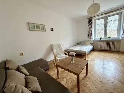 Przestronna kawalerka z osobną kuchnią-Bronowice - miniatura 2