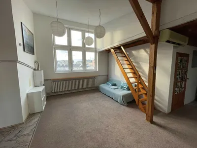 80m2 Loft przy pl. Narutowicza dostępny od zaraz. Umowa Najmu Okazjonalnego. - miniatura 2