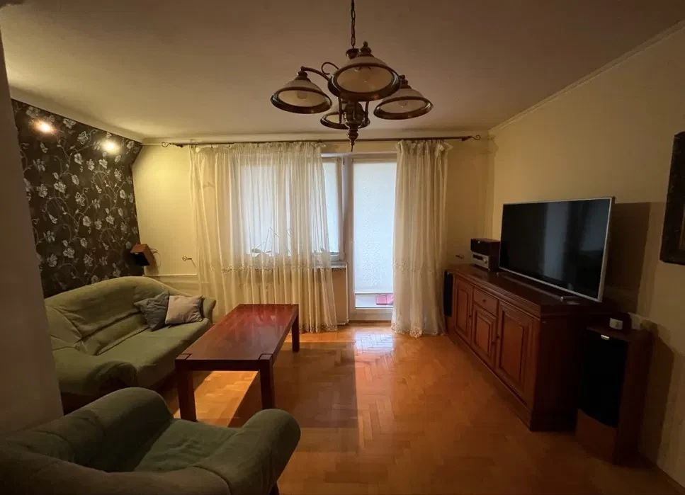 Mieszkanie 4 pokojowe z trzema sypialniami - 1/8