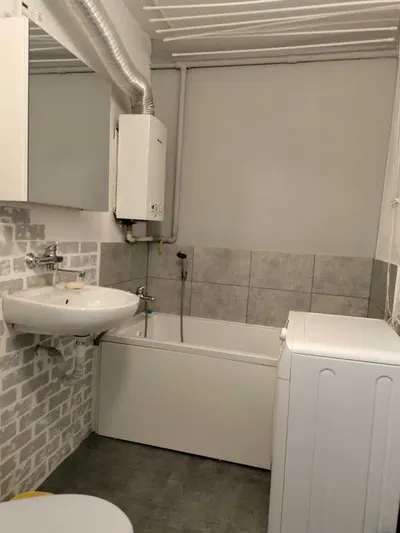 Wynajmę mieszkanie - kawalerkę - Katowice, 1000lecie - miniatura 3