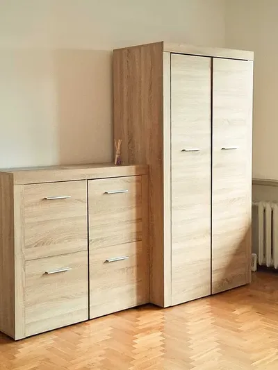 Duży jasny pokój z balkonem - miniatura 5