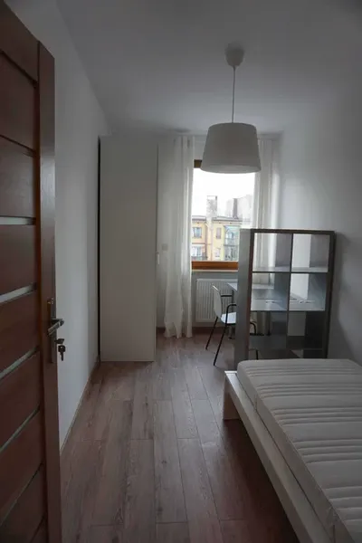 Do wynajęcia pokój w 3pokojowym mieszkaniu Plac Bema WROCŁAW
