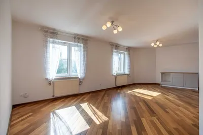Bezpośrednio Jasne mieszkanie 95m2 4 pokoje 2 lazienki balkon Kochanowskiego