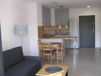 UL.WAGROWSKA - wynajem 2 pokoje z garderobą, miejsce postojowe w cenie - miniatura 2