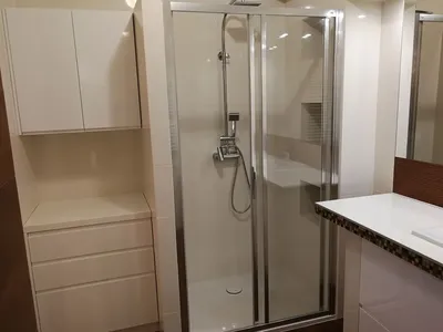 Wynajmę mieszkanie w Krakowie, Stare Miasto, Pawia, (50 m2), 2 pokoje i salon z kuchnią - miniatura 4