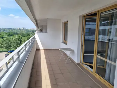 Atrakcyjne mieszkanie w dobrej lokalizacji - miniatura 4