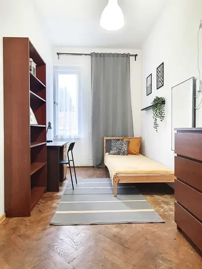 Duży pokój jednoosobowy Mieszkanie z balkonem Plac Inwalidów Królewska AGH UKEN UJ - miniatura 2