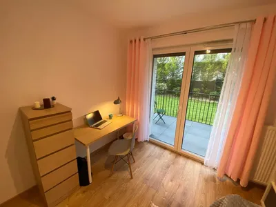 Pokój w mieszkaniu studenckim ul. Różana ochrona balkon Centrum - miniatura 3