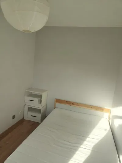 Kawalerka z odrębną sypialnią w doskonałej lokalizacji - miniatura 3