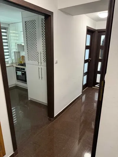 Do wynajęcia pokój jednoosobowy dla studentki, Centrum, Ul. Dolna 3 Maja - miniatura 3
