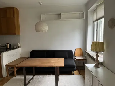 Wygodna, pięknie położona kawalerka-studio na Starym Mokotowie - miniatura 2