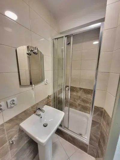 Szewska 23 - Lokal, 2 pokoje, aneks, łazienka, 36m2, ŚCISŁE CENTRUM, OD ZARAZ - miniatura 4
