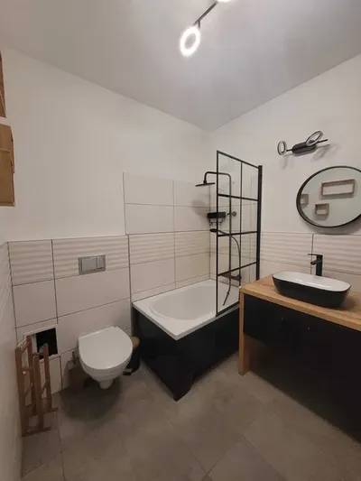 Dwupoziomowe mieszkanie/ Centrum Katowic/ Własny taras/ 74,80 m2 - miniatura 2