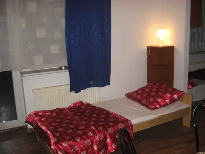 Wynajmę pokój w domu jednorodzinnym - miniatura 2