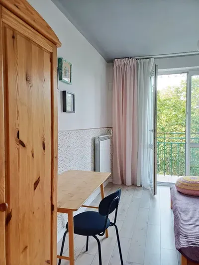 2 pokoje | osobna kuchnia | balkon | stara Nowa Huta | Aleja Przyjaźni - miniatura 3