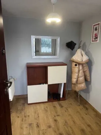 Pokoje tylko dla kobiet pracujacych i studentek - miniatura 3