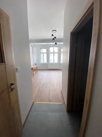 Wyspiańskiego - kawalerka z oddzielną kuchnia - bez prowizji -Łazarz - miniatura 4