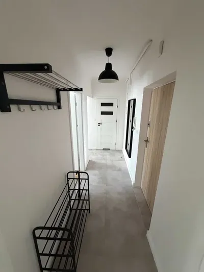2 Oddzielne Pokoje + Kuchnia Oddzielna, Piwnica, Parking, Metro Młynów - miniatura 3