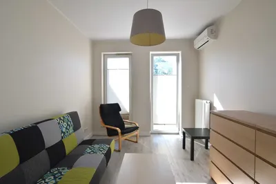 Klimatyzowany pokój z balkonem ul. Dąbska 18G - miniatura 3