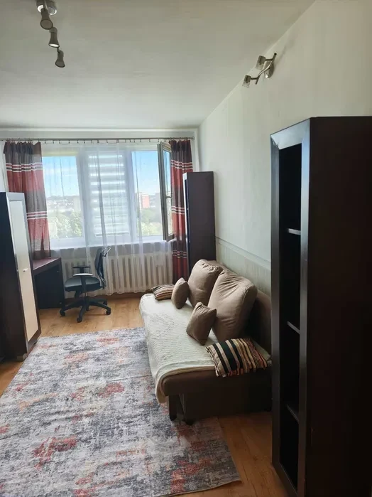 Mieszkanie 25m2 Pokój + kuchnia os. Kazimierzowskie Bieńczyce Nowa Huta - 1/8