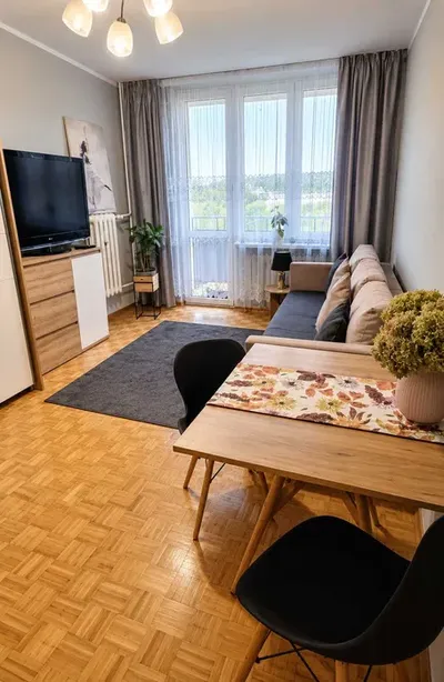 Mieszkanie 38 m², 2 pokoje, balkon, Bródno Suwalska– blisko metra - miniatura 2
