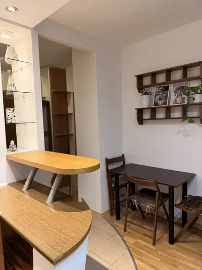 2 pokojowe ciche mieszkanie obok parku - miniatura 3