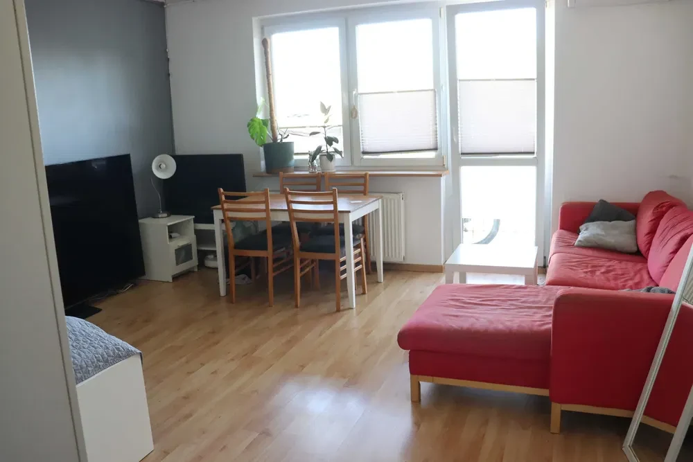 Mieszkanie 2 pokojowe 50 m kw. w świetnej lokalizacji - 1/8