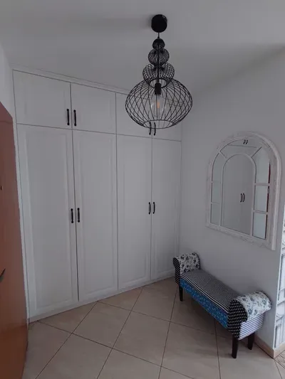 Kawalerka na pierwszym piętrze w niskim budynku z windą. - miniatura 2