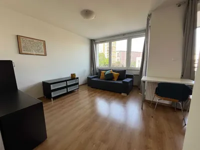 Słoneczna kawalerka 35 m2 na Gocławiu - miniatura 2