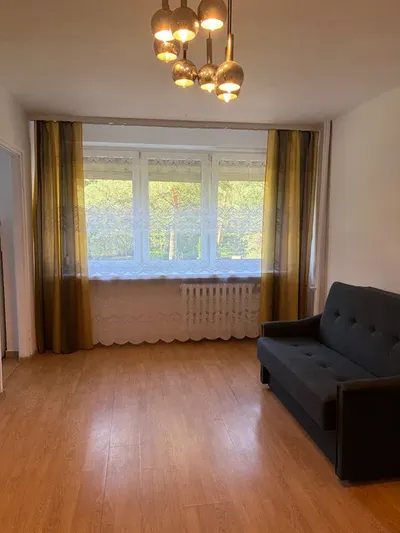 BIELANY / blisko AWF / 27 m2-widna kuchnia-częściowo umeblowane - miniatura 5