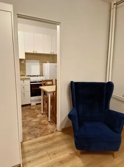 Mokotów Stegny 32m2 parking oddzielna kuchnia nowe meble bezposrednio - miniatura 2