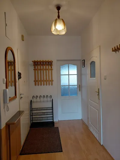 Mieszkanie dwupokojowe w cichej okolicy - miniatura 4