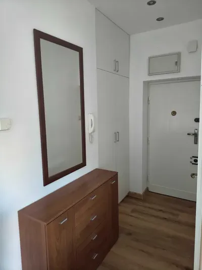Przytulna kawalerka 18 m² z widokiem na ogród | Nowy Kleparz, ul. Odrowąża | Bez prowizji, 0 zł czynszu - miniatura 3