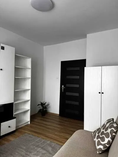 Do wynajęcia przestronny pokój 15m2- Praga Południe (Grochów) Bezpośrednio - miniatura 3