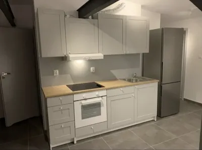 Pokój jednoosobowy centrum 15m2 - miniatura 3
