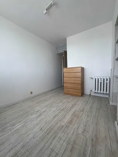 3-pokojowe jasne mieszkanie z oddzielną kuchnią - Kraków, Czyżyny - miniatura 5