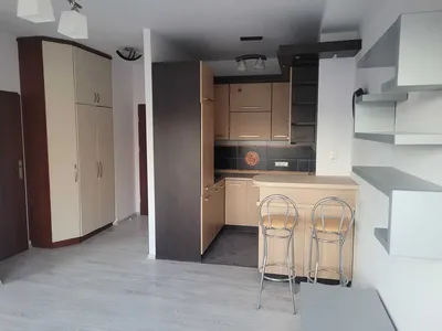 Przestronna kawalerka z garażem osiedle Przylesie - miniatura 3