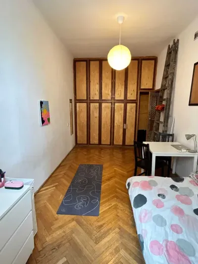 Mieszkanie 70 m² | 3 pokoje | Plac Bankowy | Metro Ratusz Arsenał - miniatura 2