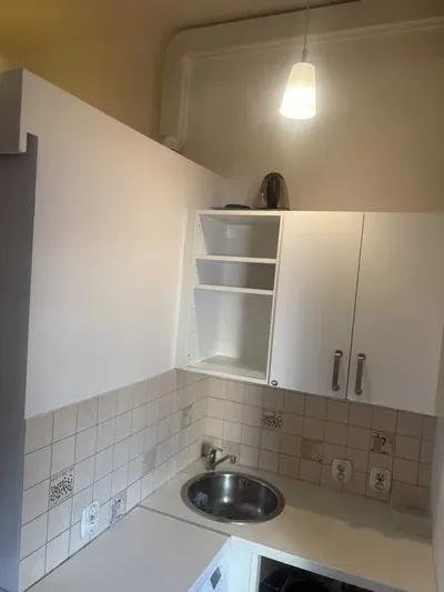 Do wynajęcia Cieszyńska Kraków- Krowodrza 1 pokojowe 15 m2 - miniatura 5