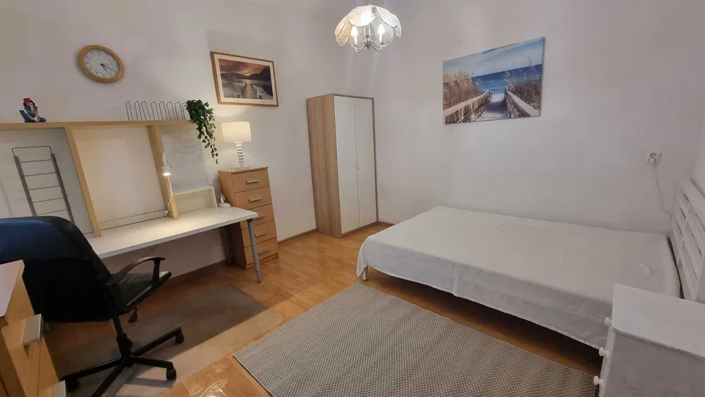 Wynajmę dwupokojową kawalerkę niedaleko SKM Gdynia - Chylonia. STAŁE OPŁATY - 1/5