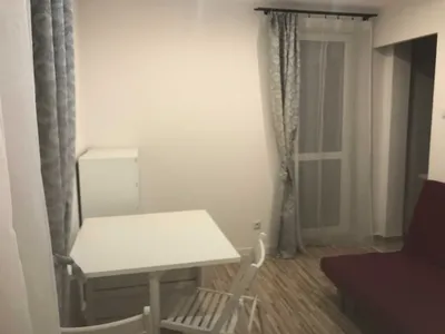 Wynajmę mieszkanie w centrum Karkowa - miniatura 4