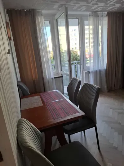 Mieszkanie 2 pokoje blisko metra - miniatura 2