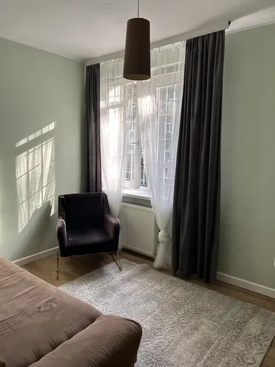 Wynajmę mieszkanie 37 m2 przy stacji metra Młynów (ul. Żytnia)