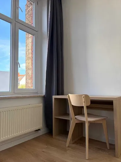 Duża kawalerka do wynajęcia w centrum - miniatura 5