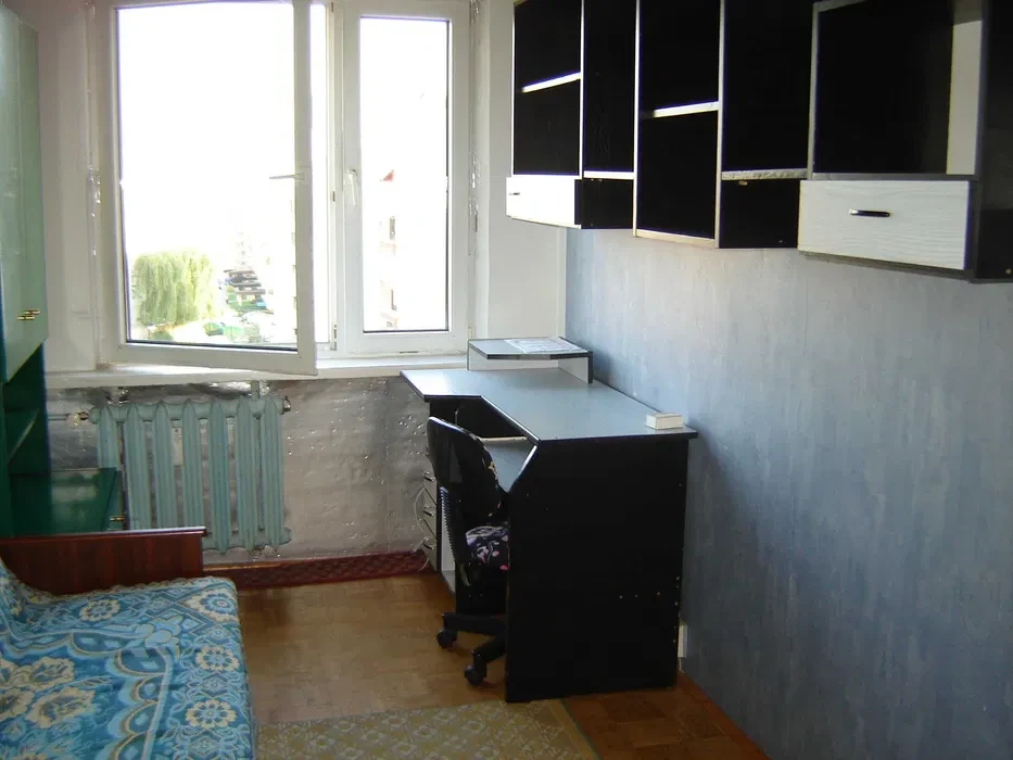 Pokoj jednoosobowy , dla studenta , ucznia - 1/4