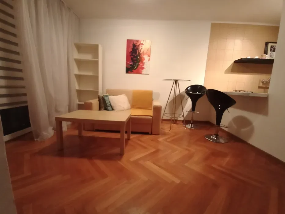 Dwa pokoje ul. Chłodna 27m wynajmę - 1/5