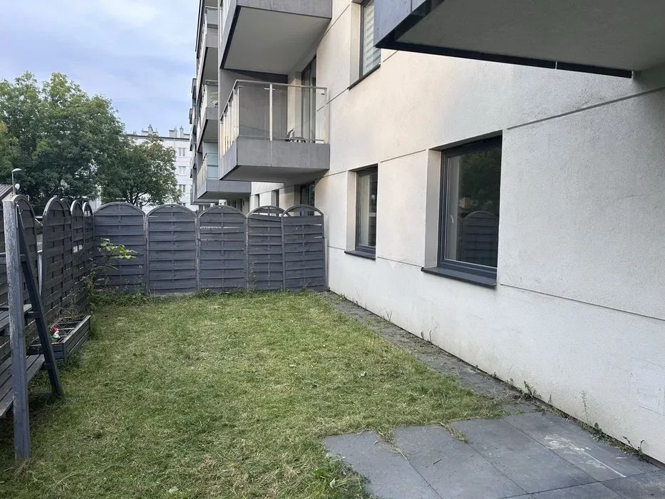 Mieszkanie z zielonym tarasem i miejscem w garażu/ nowe budownictwo/ ul. Spadochroniarzy 11A. - 1/8