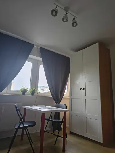 Pokój na Bródnie w mieszkaniu z młodymi ludźmi - miniatura 3