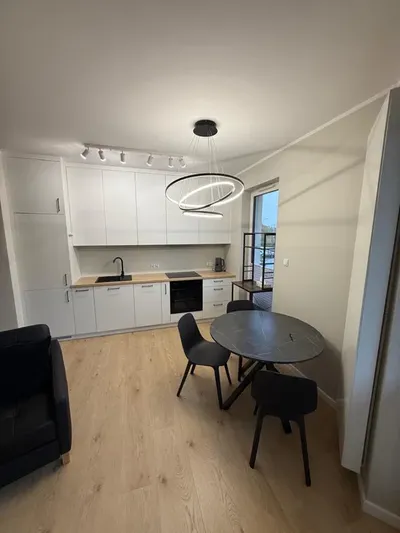 Mieszkanie do wynajęcia – Gdynia Karwiny | 45 m² | Duży balkon | Nowe budownictwo - miniatura 2