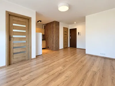 Dwa pokoje | osiedle P | 34 m² | po generalnym remoncie - miniatura 4